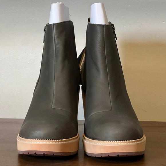 Toms Raven Wedge Ankle Booties - Picture 4 of 10